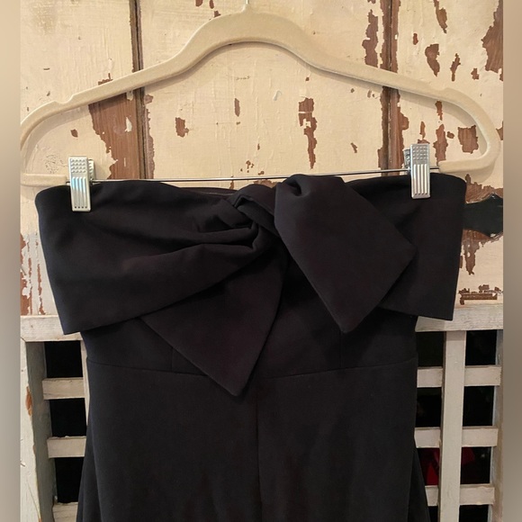 SamEdelman 0 - Picture 2 of 6